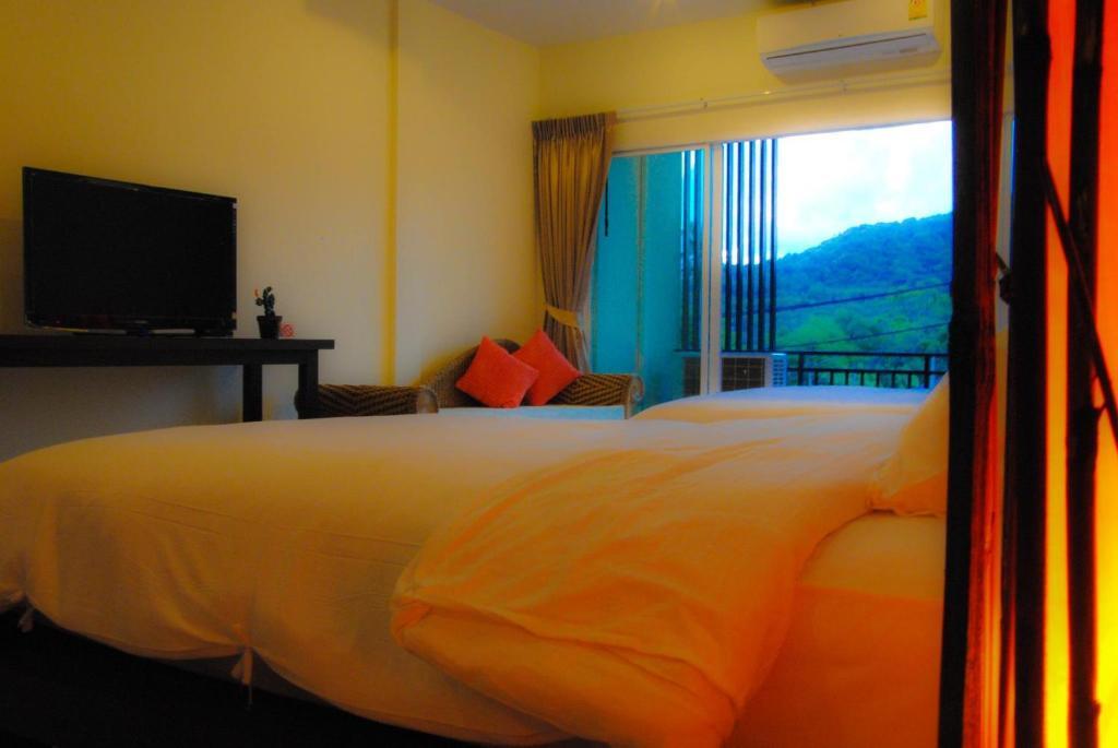 Huga Place Nai Harn Room photo